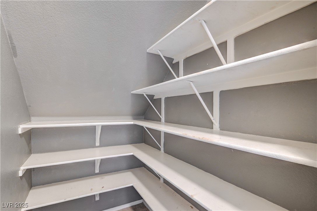 9688 Lightheart Avenue