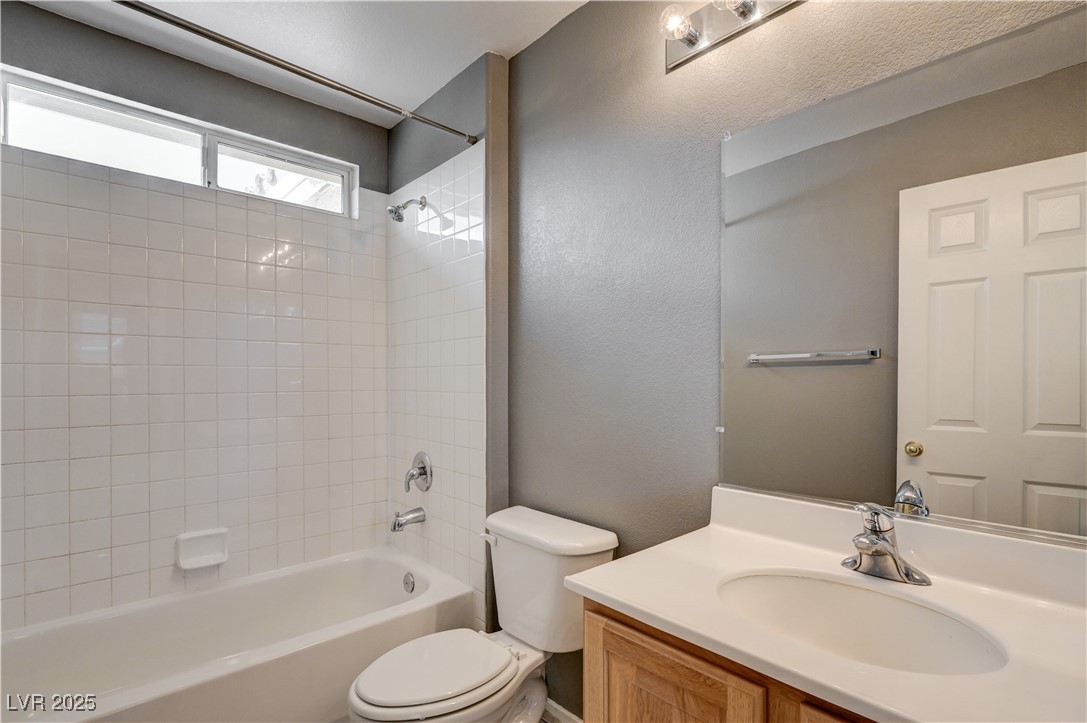 9688 Lightheart Avenue