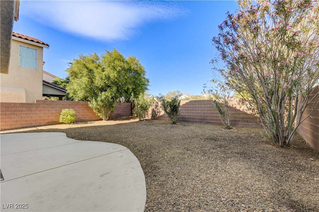 9688 Lightheart Avenue