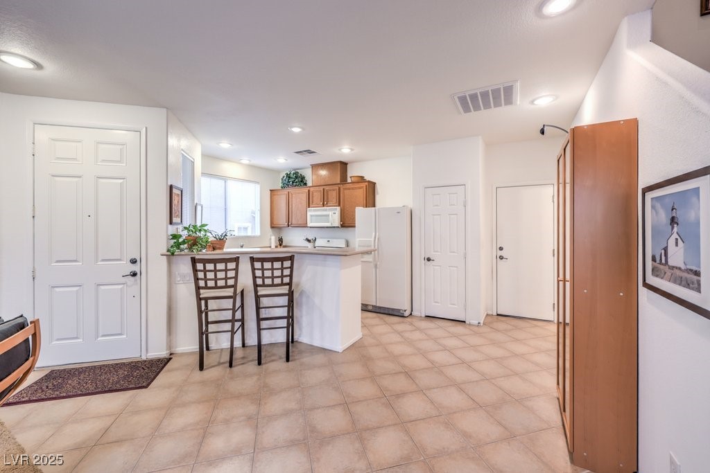 9116 Alpine Grove Avenue 102