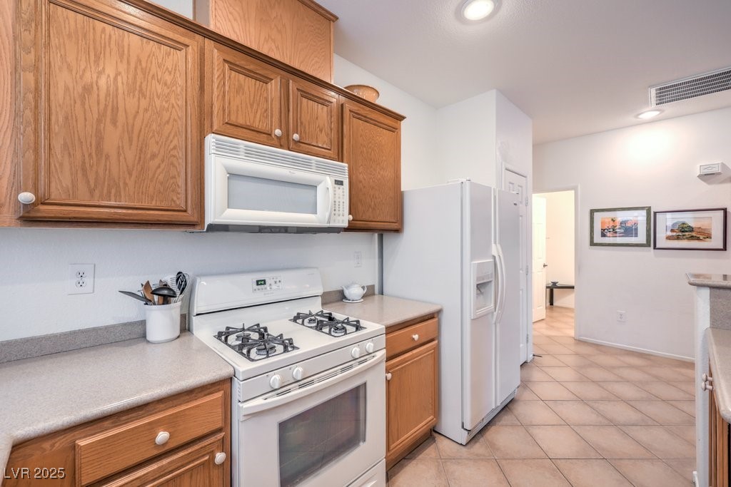 9116 Alpine Grove Avenue 102