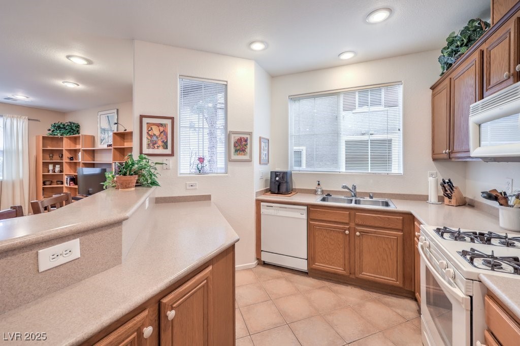 9116 Alpine Grove Avenue 102