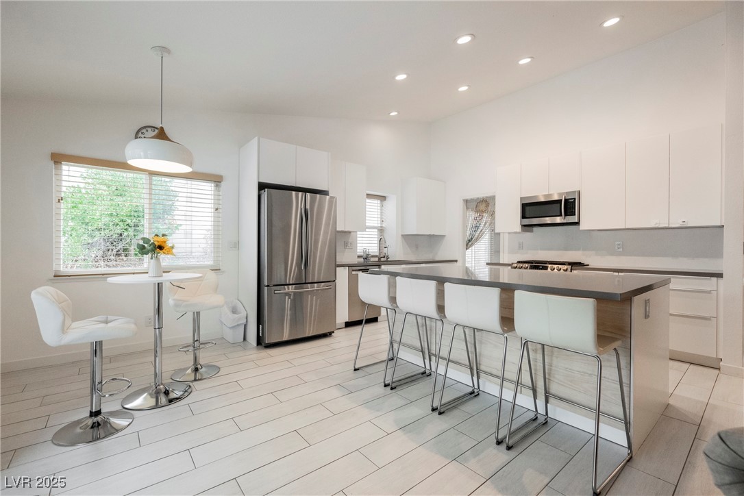 3241 Shoreline Drive