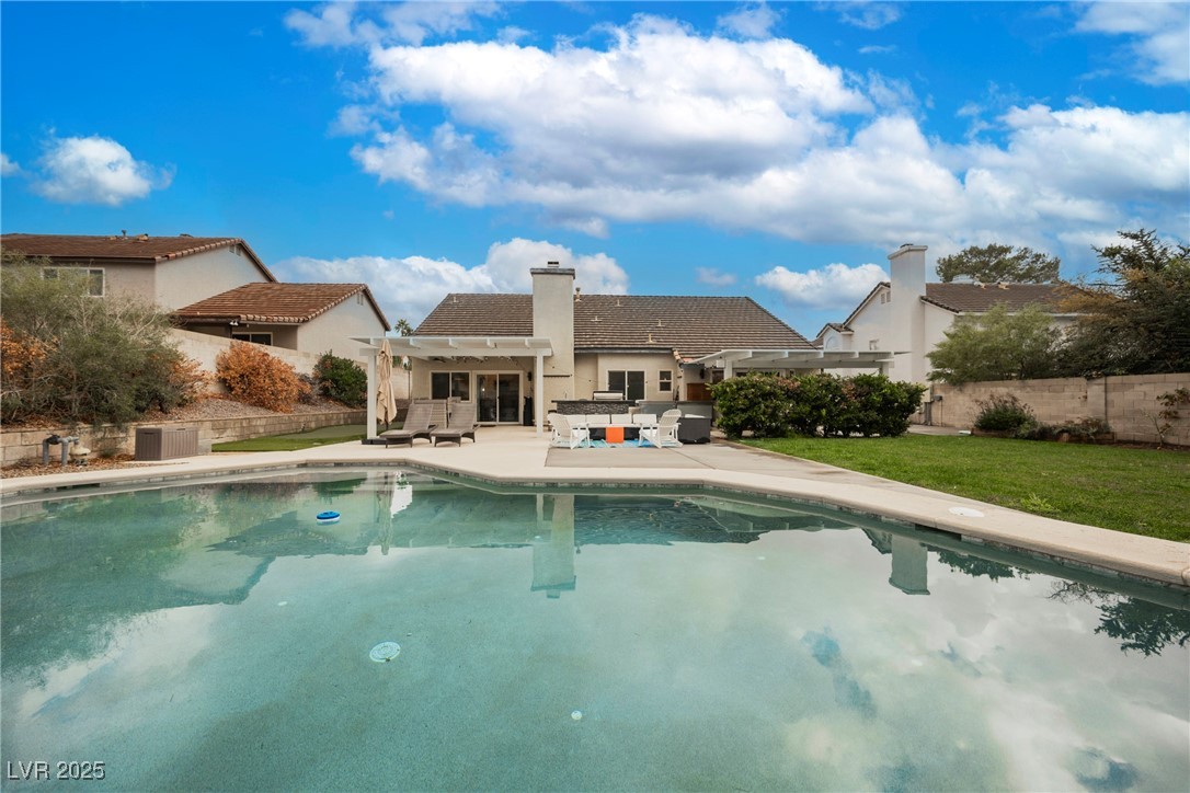 3241 Shoreline Drive