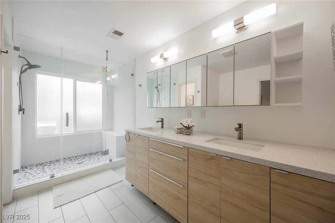 3241 Shoreline Drive