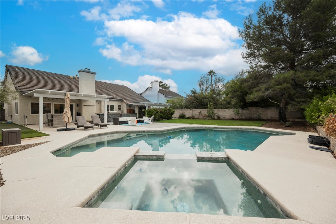 3241 Shoreline Drive