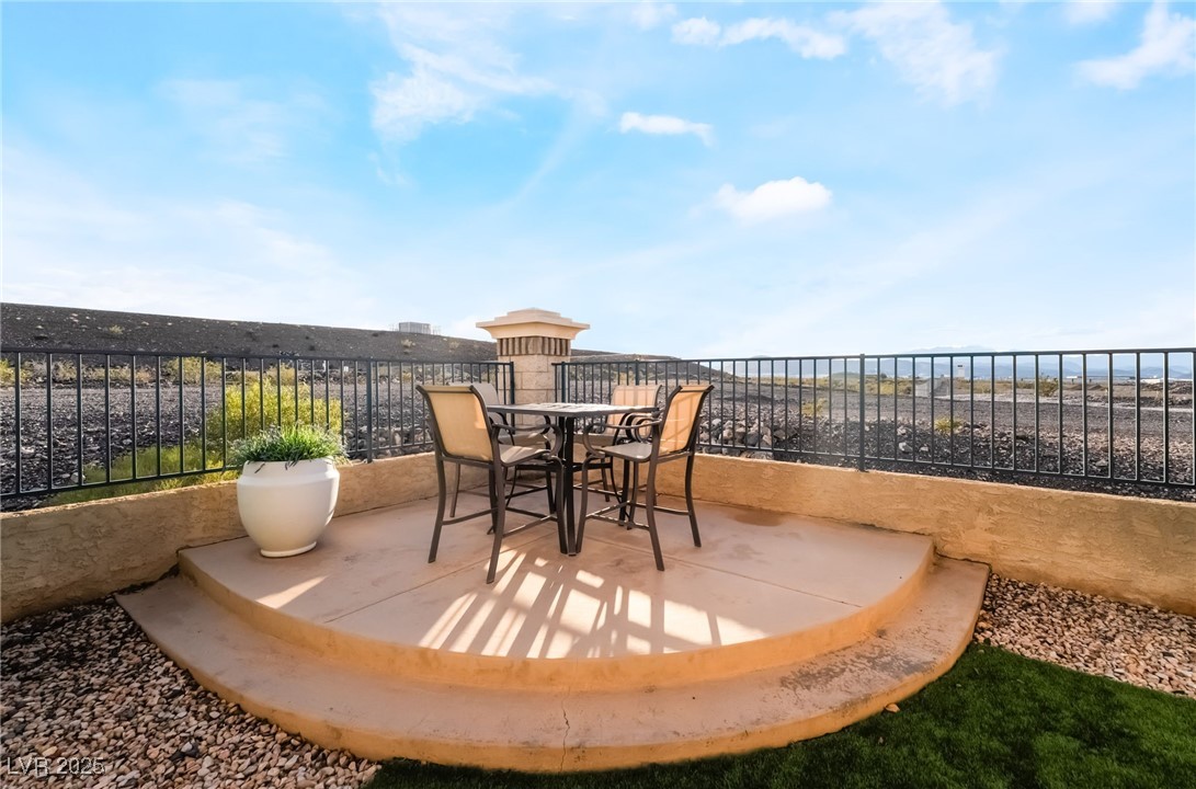 3199 Moon Beam Avenue