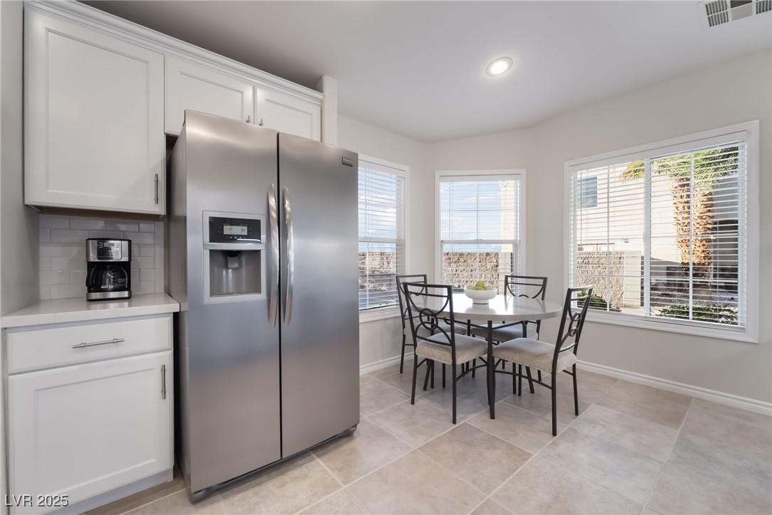 3199 Moon Beam Avenue