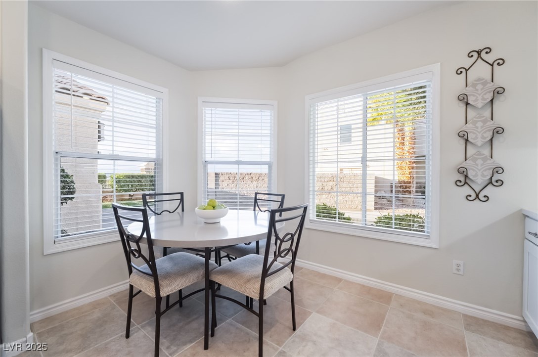 3199 Moon Beam Avenue