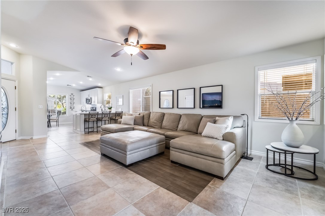 3199 Moon Beam Avenue