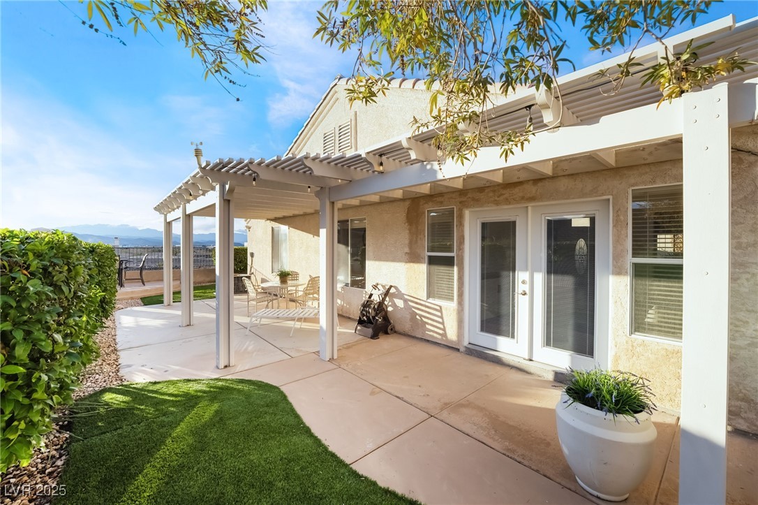 3199 Moon Beam Avenue