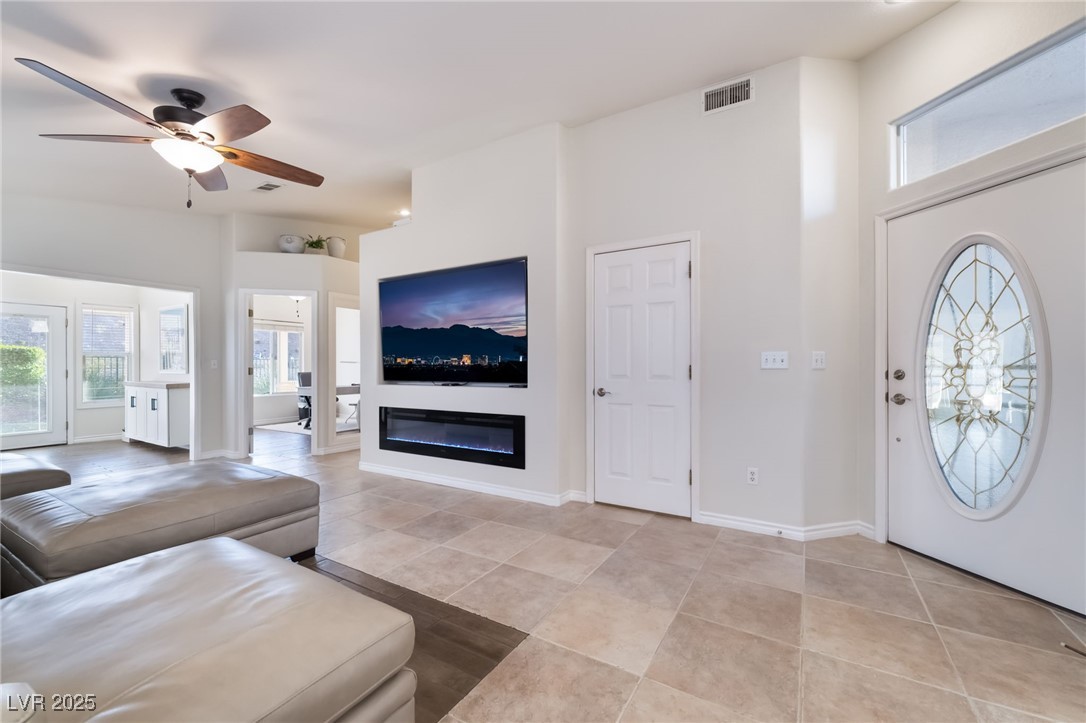 3199 Moon Beam Avenue