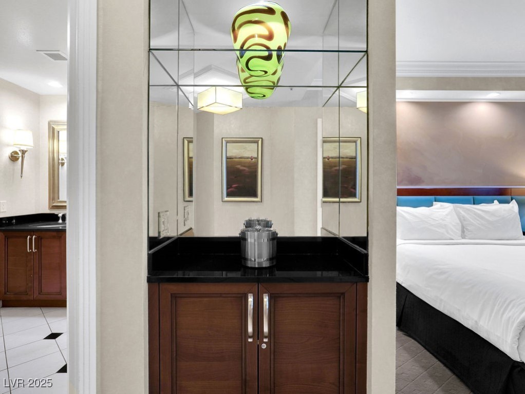 145 East Harmon Avenue 409