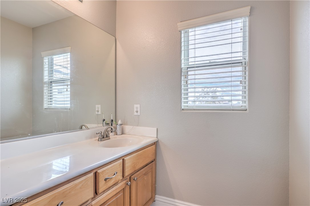 1199 Chestwood Avenue