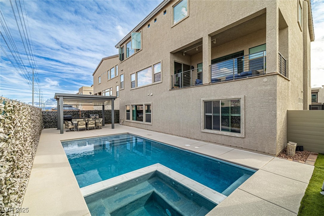 6088 Rockway Glen Avenue