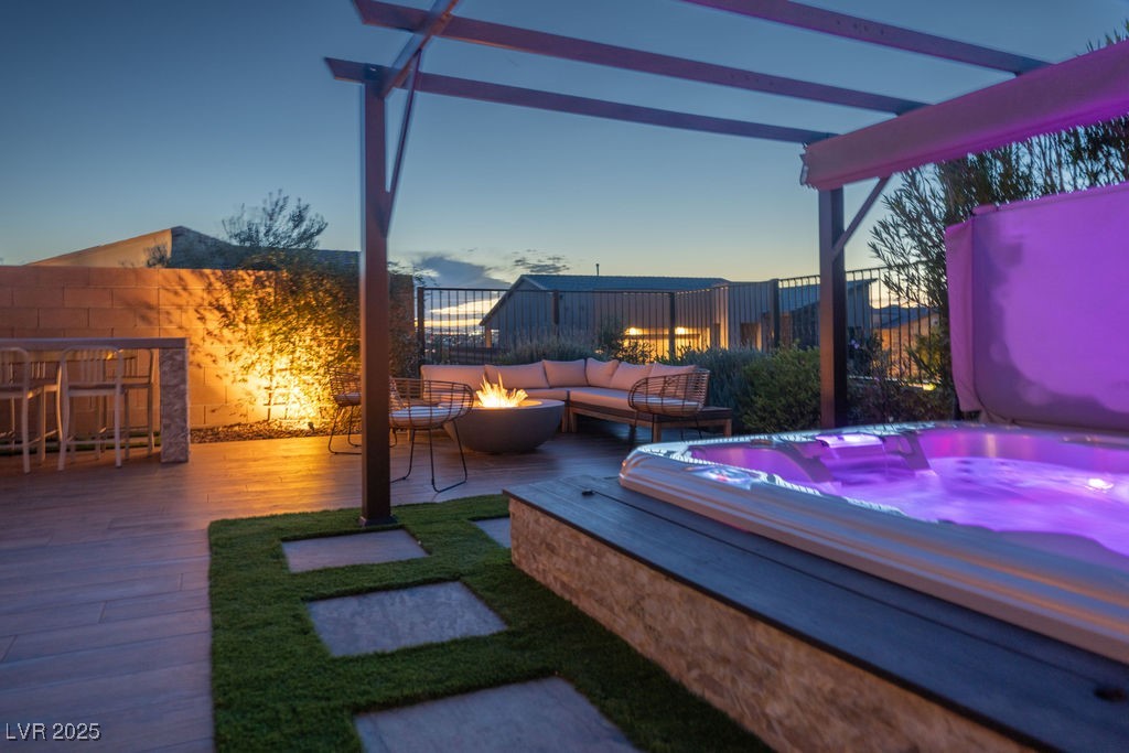 68 Alta Cascata Place