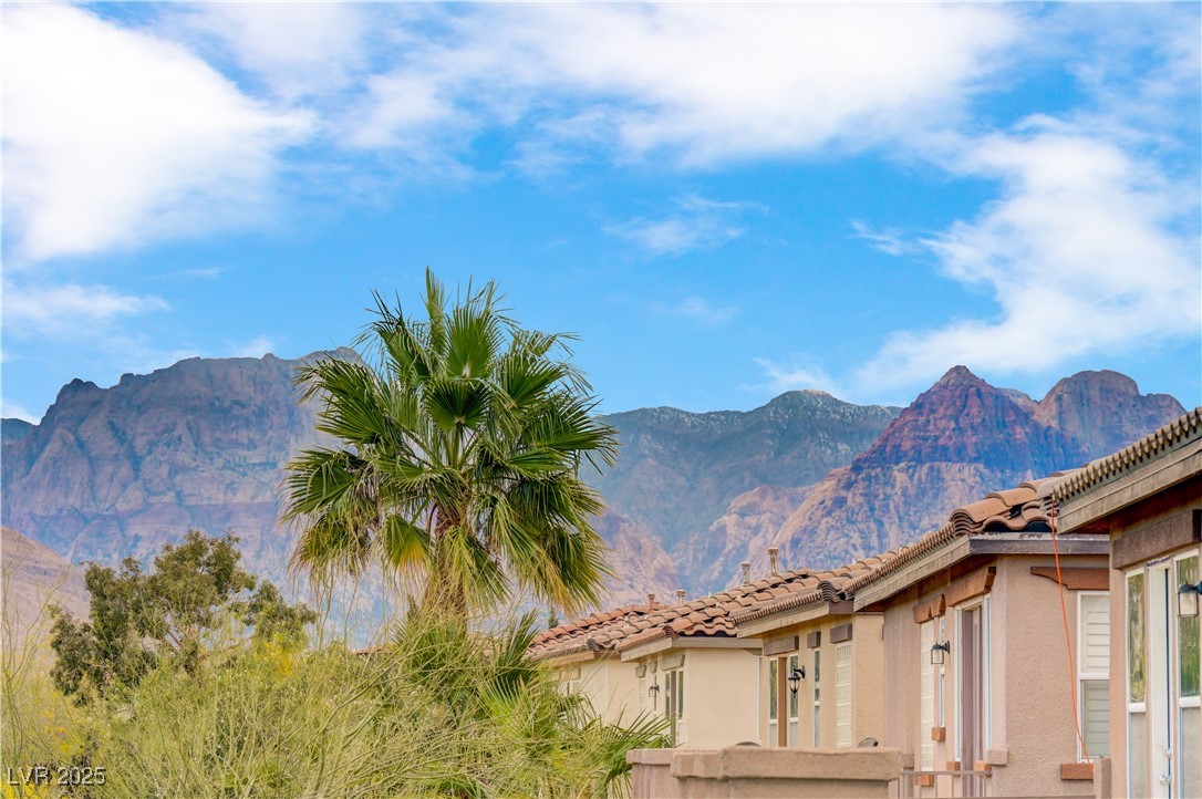 12121 Las Hurdes Avenue