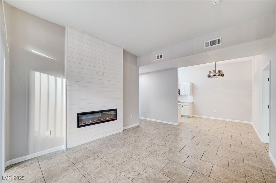 3500 Cactus Shadow Street 104