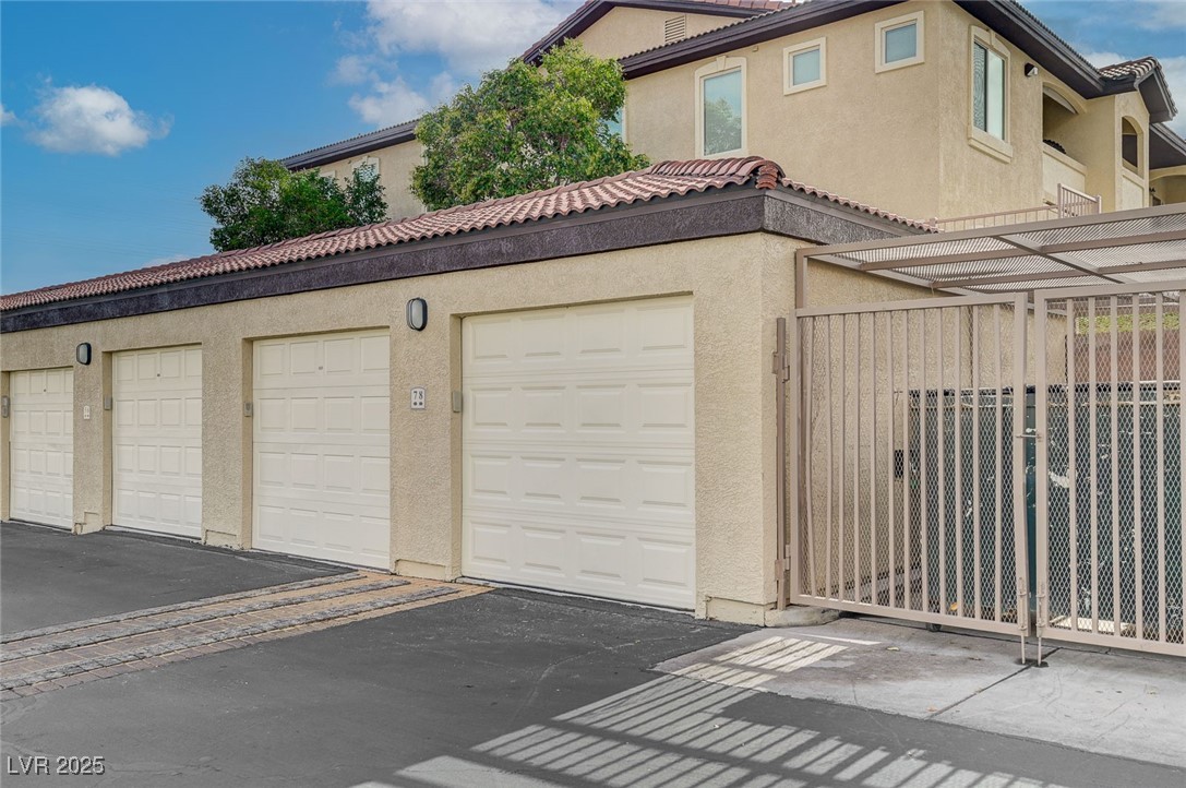 3500 Cactus Shadow Street 104