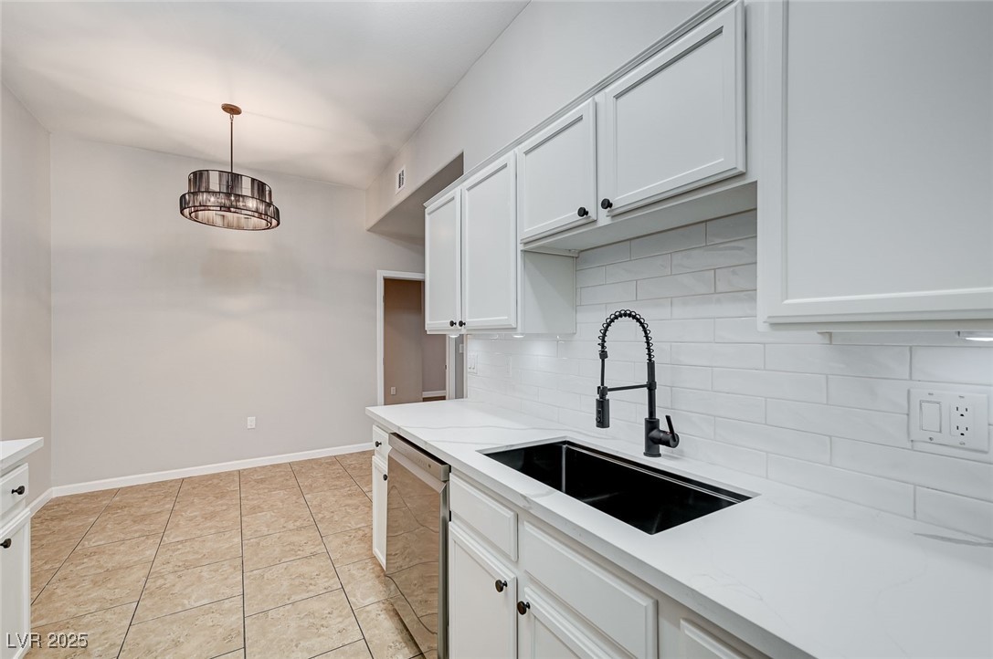 3500 Cactus Shadow Street 104