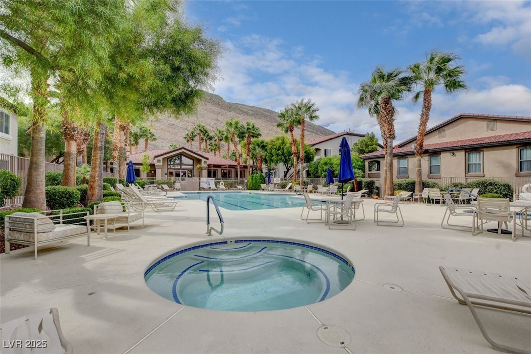 3500 Cactus Shadow Street 104