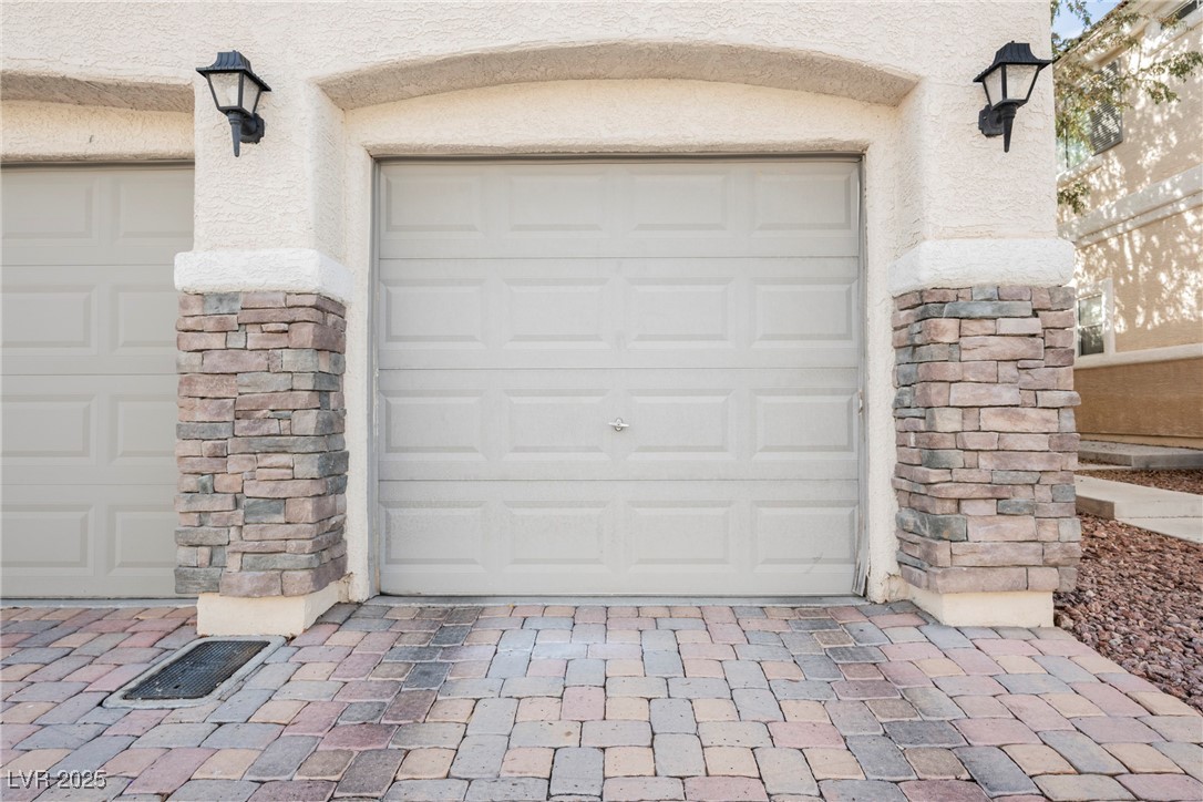 3309 Speckle Summer Place 1