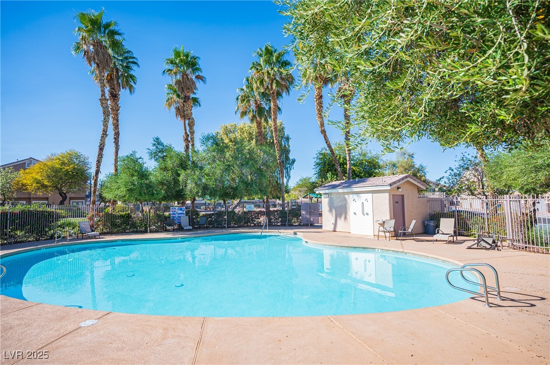 3309 Speckle Summer Place 1