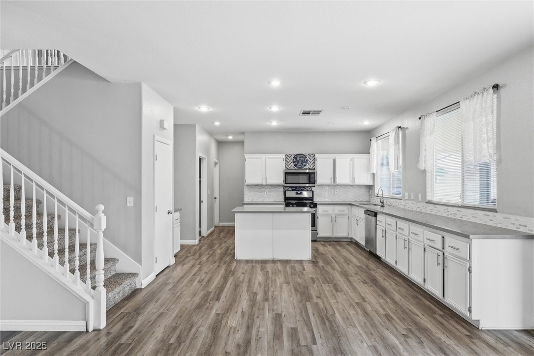 1291 Mount Hood Street