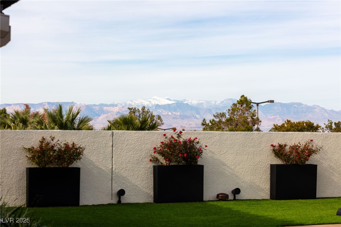 2460 Chateau Napoleon Drive