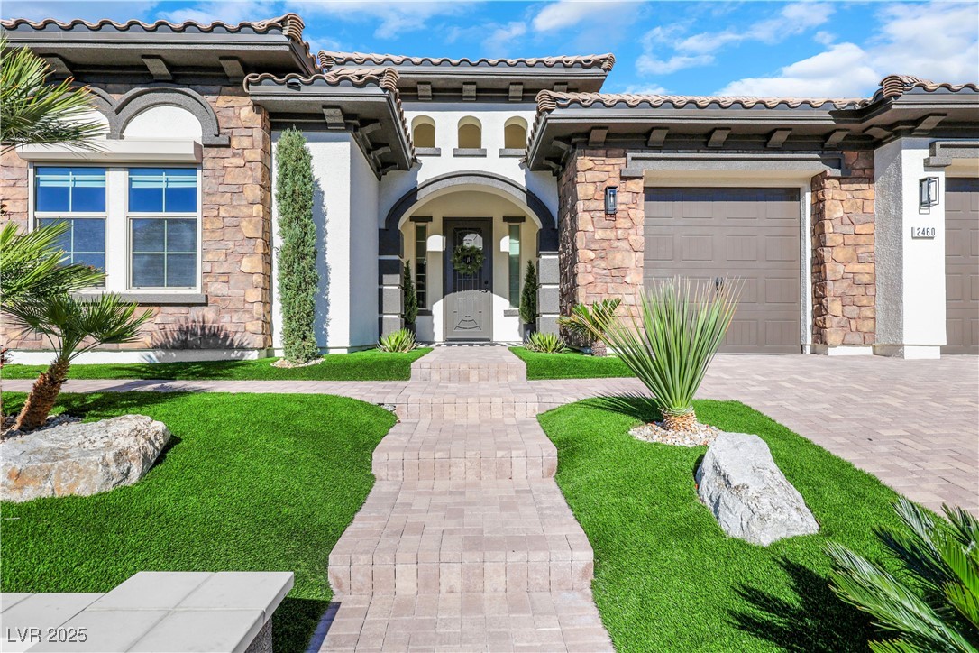 2460 Chateau Napoleon Drive