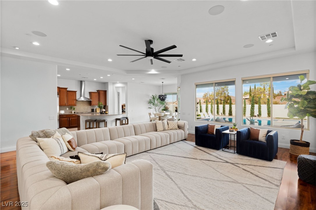 2460 Chateau Napoleon Drive