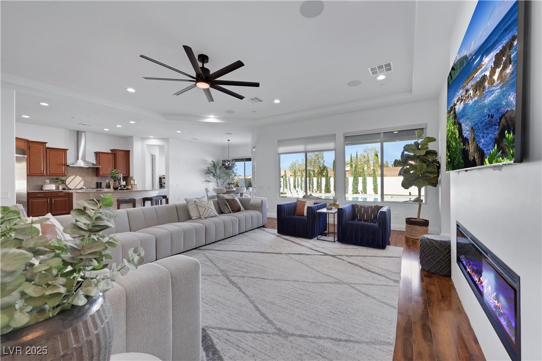 2460 Chateau Napoleon Drive