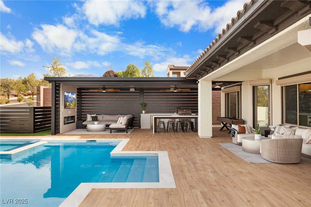 2460 Chateau Napoleon Drive