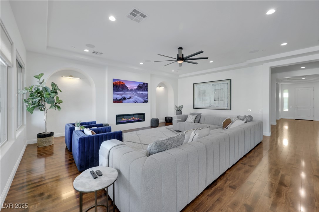 2460 Chateau Napoleon Drive