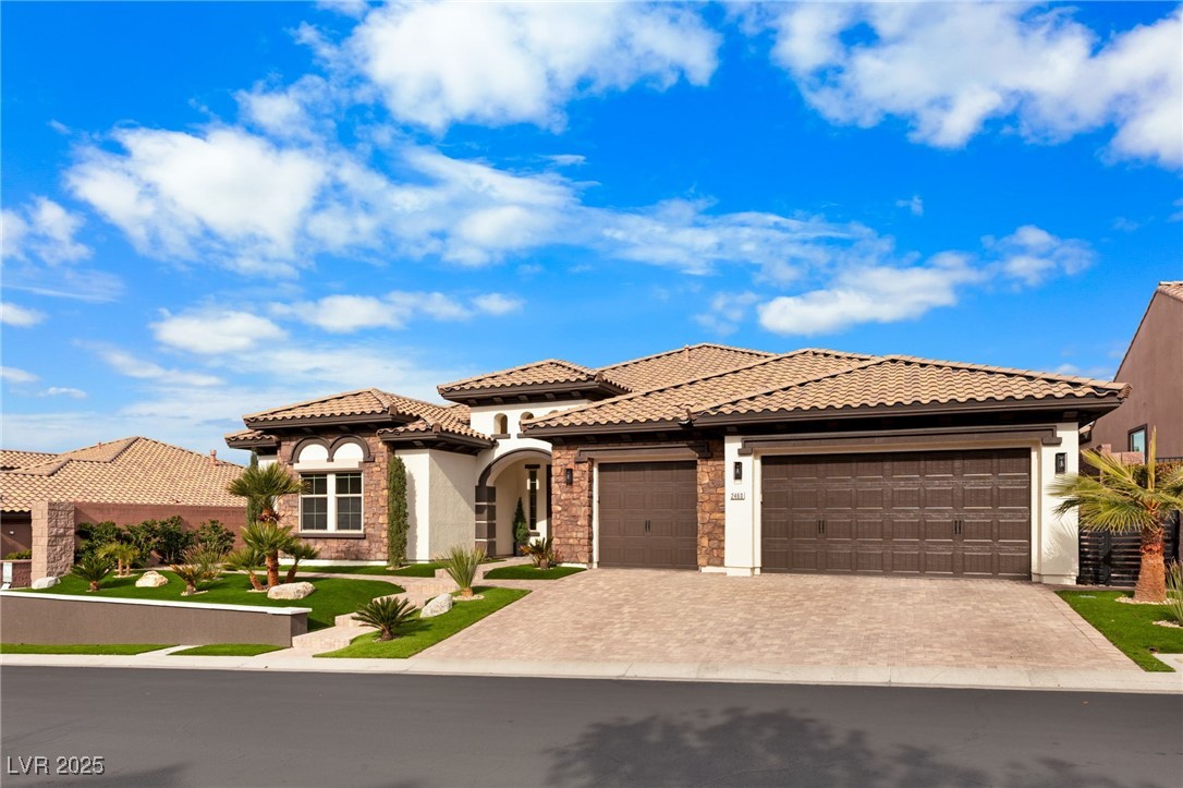 2460 Chateau Napoleon Drive