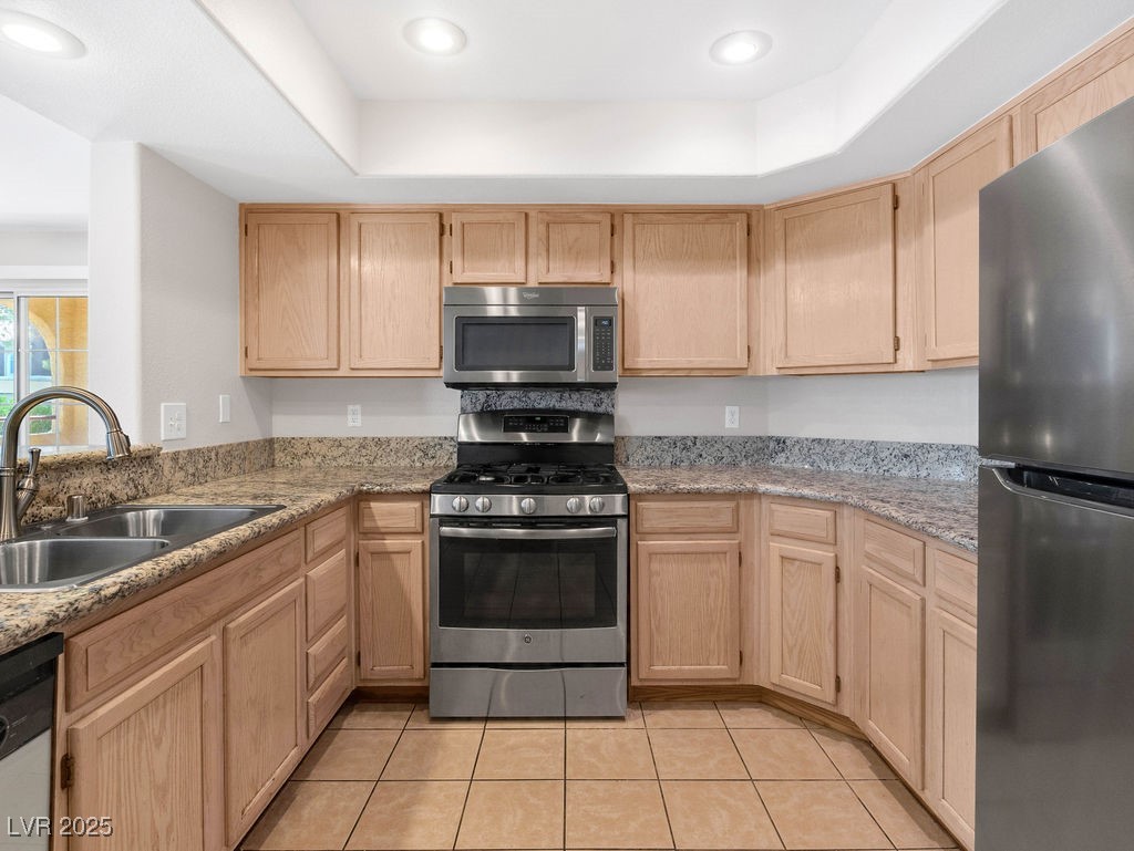 7950 West Flamingo Road 1077