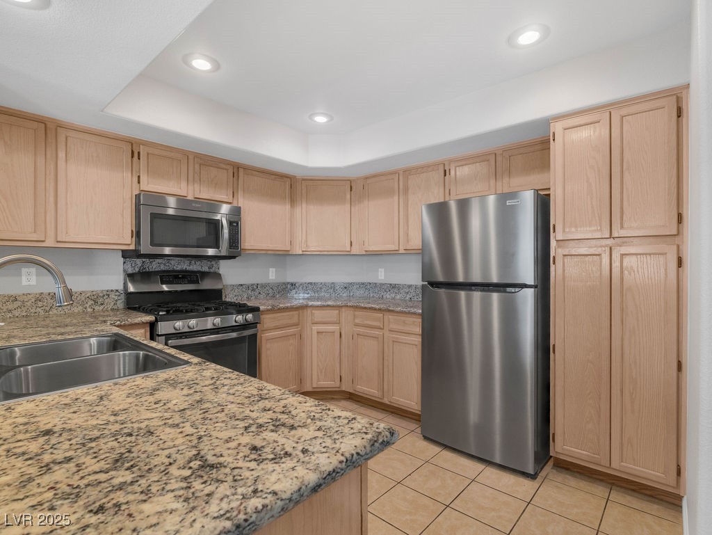 7950 West Flamingo Road 1077
