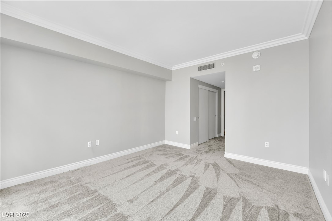 2777 Paradise Road 2002