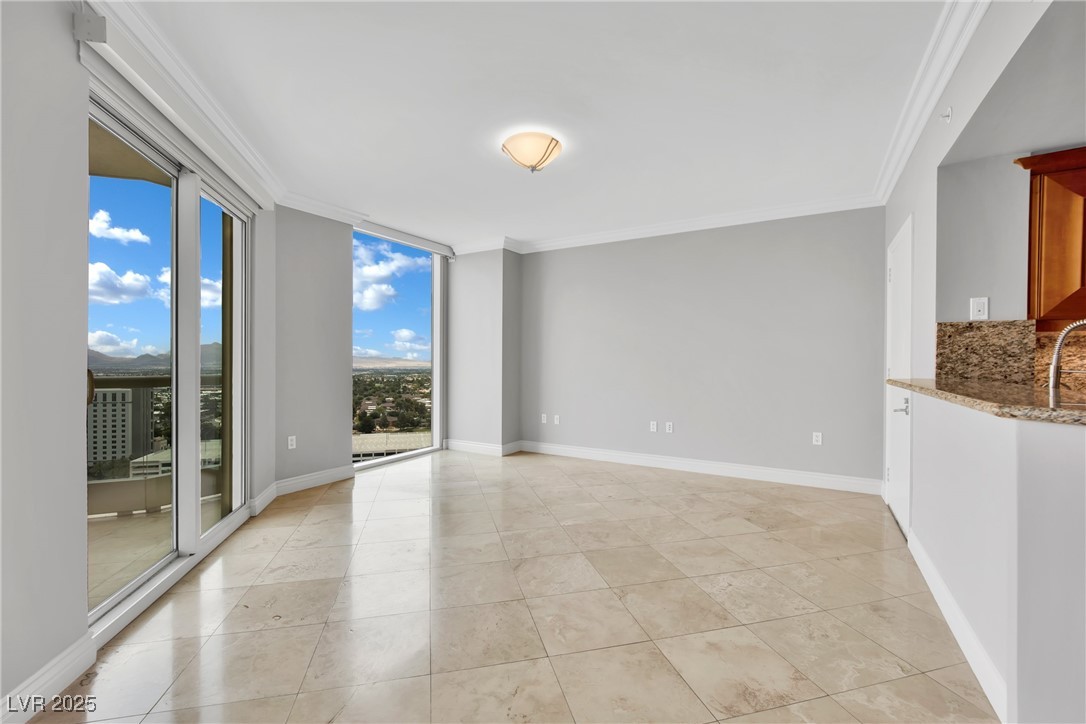 2777 Paradise Road 2002
