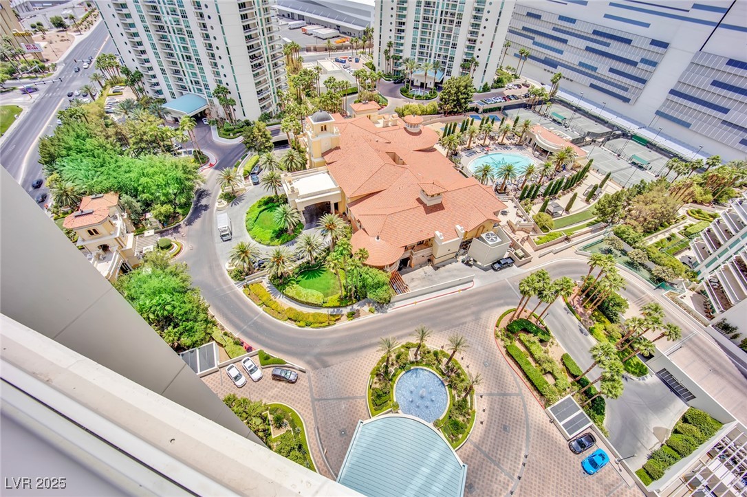 2777 Paradise Road 2002