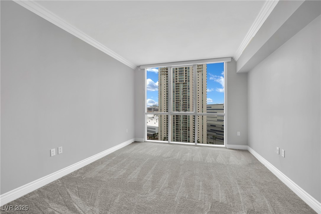 2777 Paradise Road 2002