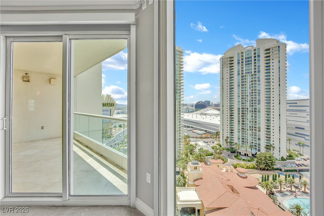 2777 Paradise Road 2002