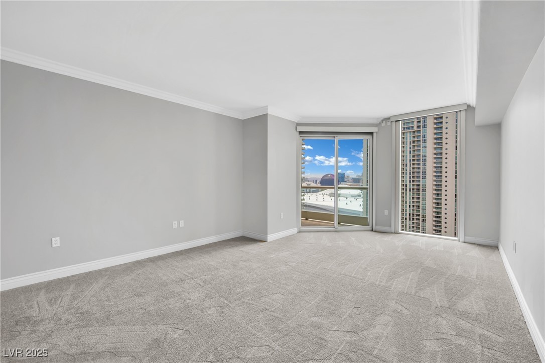 2777 Paradise Road 2002