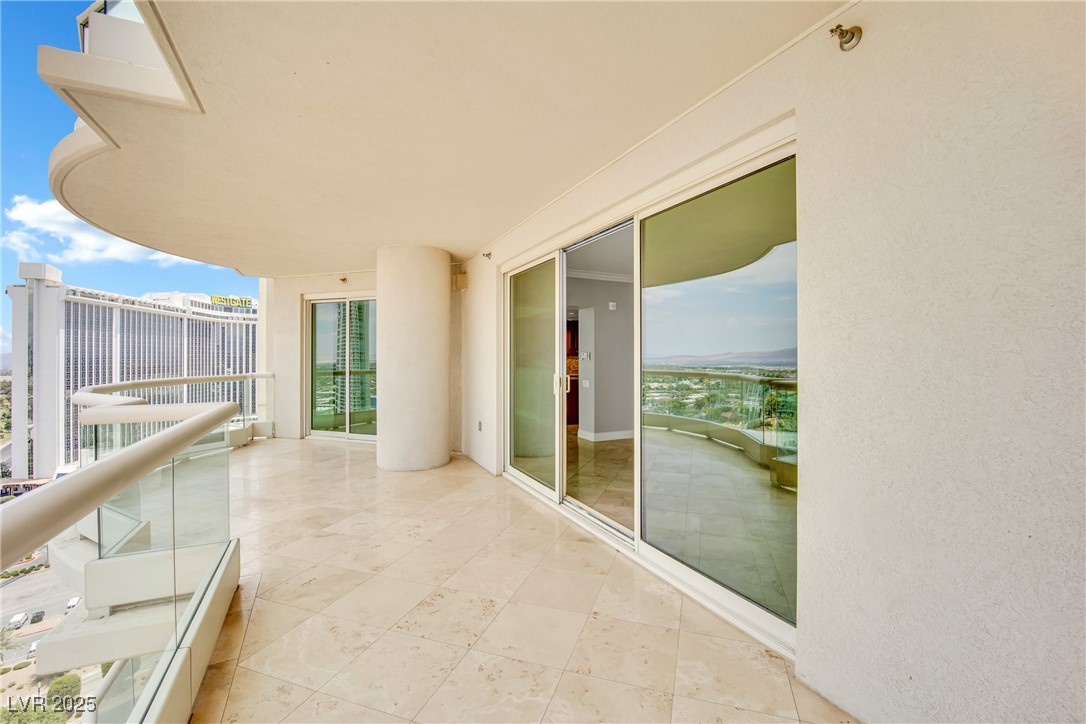 2777 Paradise Road 2002