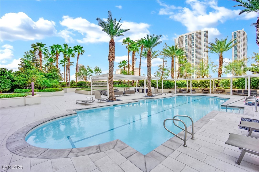 2777 Paradise Road 2002