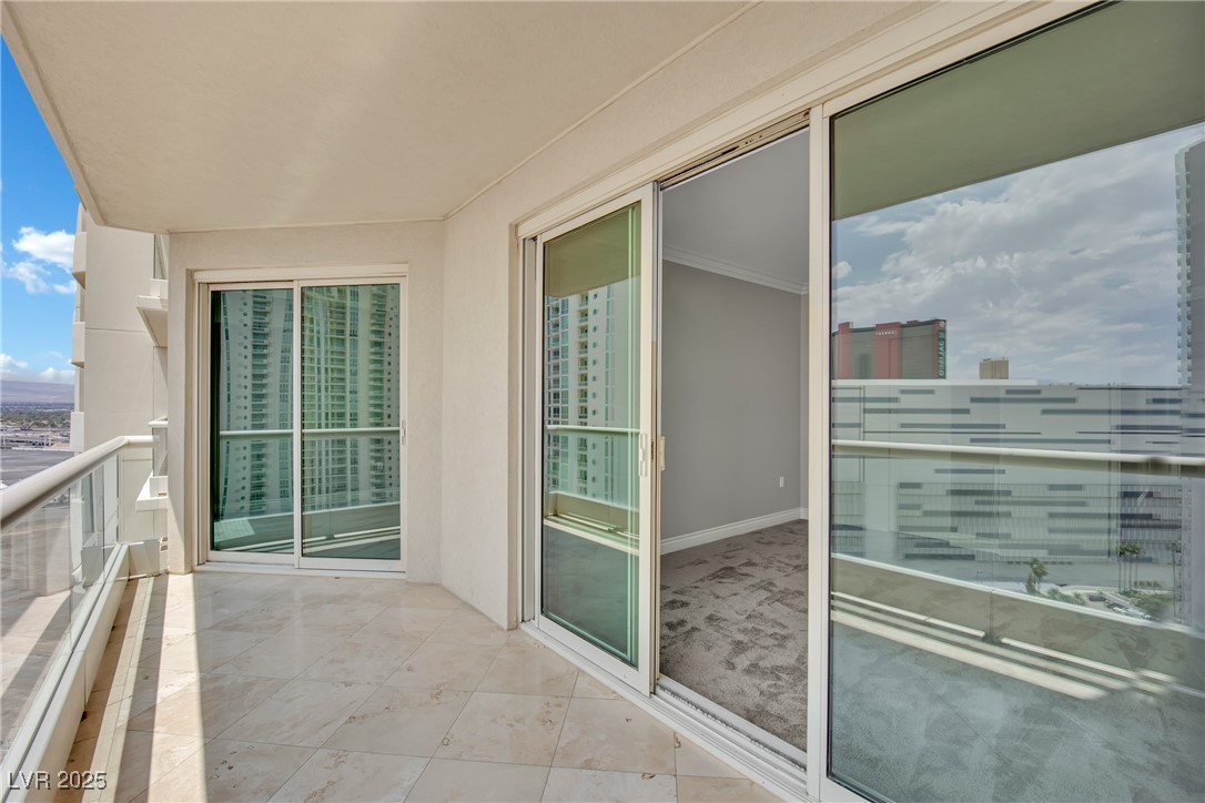 2777 Paradise Road 2002