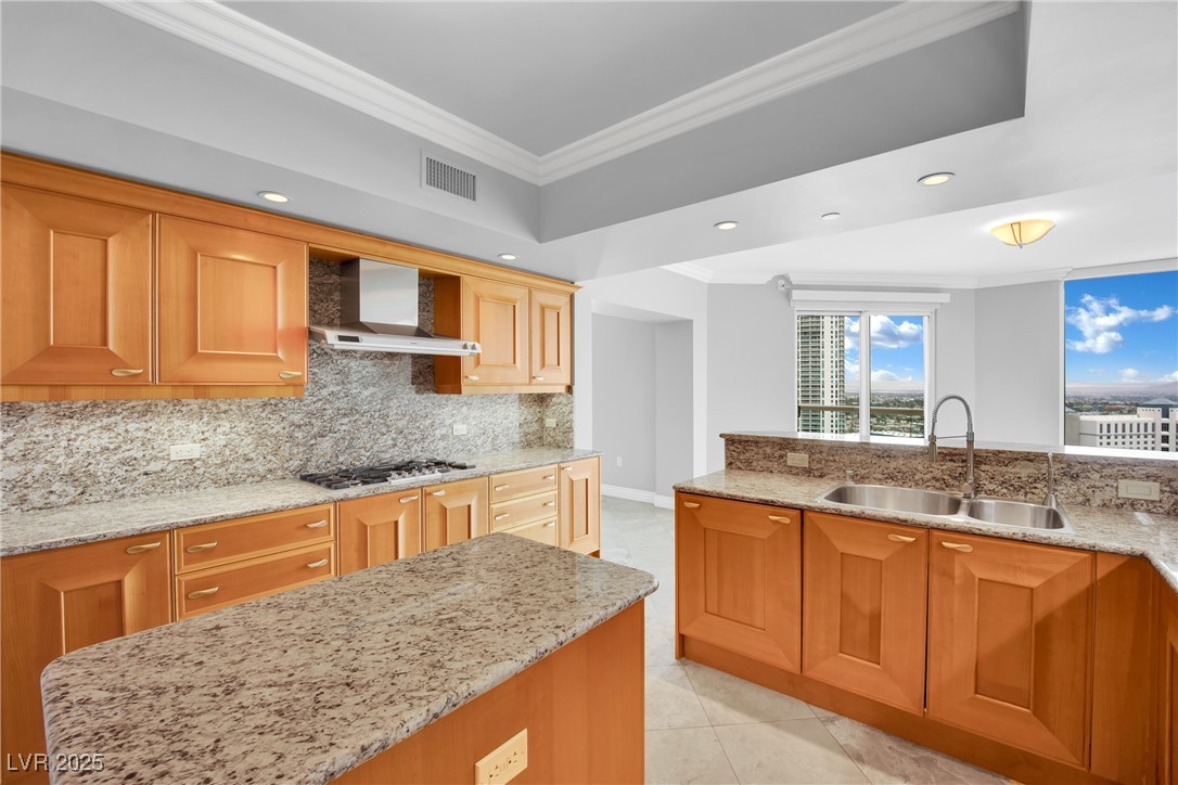 2777 Paradise Road 2002