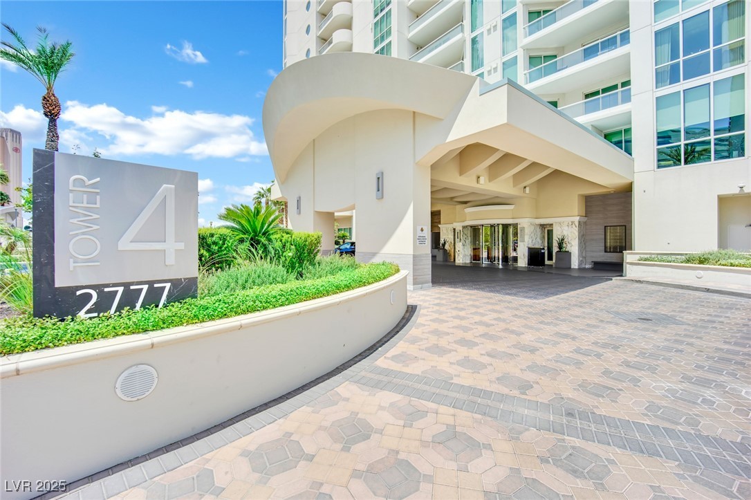 2777 Paradise Road 2002