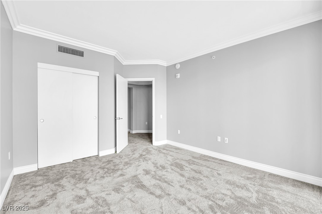 2777 Paradise Road 2002
