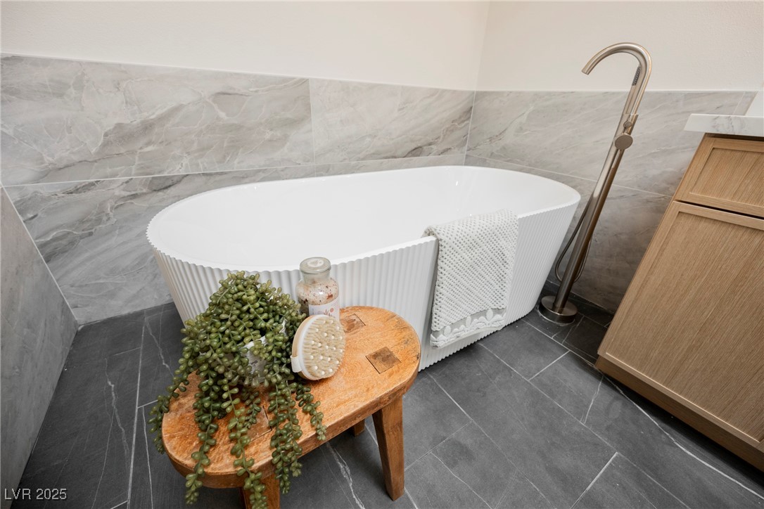 8330 Carmel Ridge Court